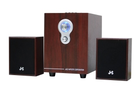 2.1聲道全木質多媒體喇叭 2500W PMPO功率輸出  內建USB&SD插槽  不需電腦,就可讀取USB/SD卡裡面音樂的多功能喇叭